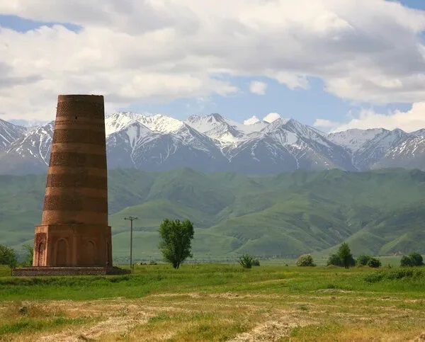 Kyrgyzstan tourism2-pinnacle tourism